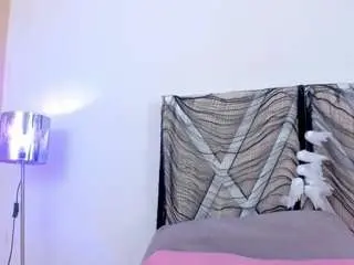 Camsoda Nude Webcam of helenmonroy
