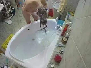 Camsoda Nude Webcam of voyeurcam-julmodels-bath-1st-1