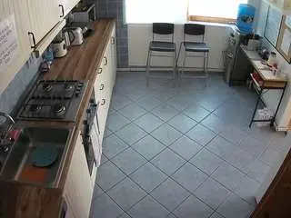 Camsoda Free Porn Cam of voyeurcam-julmodels-kitchen-2