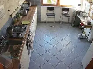 Camsoda Free Porn Cam of voyeurcam-julmodels-kitchen-2