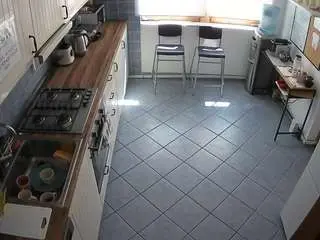 Camsoda Adult Webcam of voyeurcam-julmodels-kitchen-2
