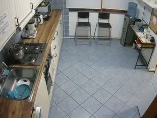 Camsoda Live Sex Cam of voyeurcam-julmodels-kitchen-2