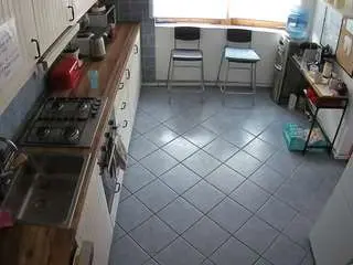 Camsoda Live Sex Cam of voyeurcam-julmodels-kitchen-2