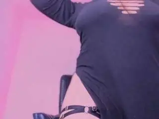 Camsoda Live Porn of cloe-adams