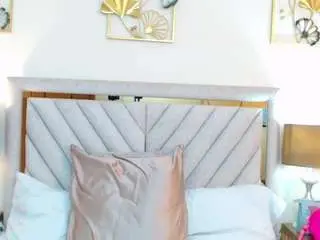 Camsoda Watch Live Sex Cams of madisonjenner