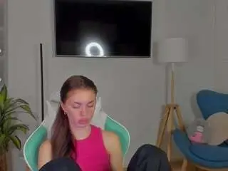 Camsoda Free Porn Cam of cherrykisss
