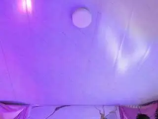 Camsoda Live Porn of naomy-tay
