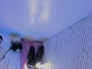 Camsoda Free Live Porn of naomy-tay