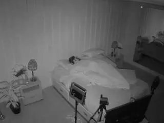 Camsoda Free Porn Cam of voyeurcam-casa-salsa-bedroom-5