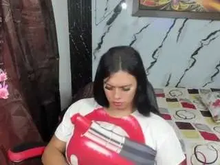 Camsoda Nude Webcam of gizibehotts