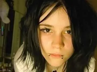 Camsoda Free Porn Cam of lesliwoolum