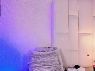 Camsoda Nude Webcam of angeles-bust