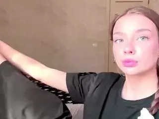 Camsoda Nude Webcam of kellehoffa