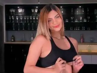Camsoda Adult Webcam of kyomivelvet
