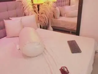 Camsoda Free Porn Cam of bellat-slatin