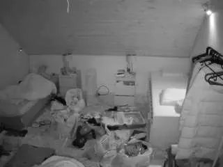 Camsoda Best Webcam of voyeurcam-julmodels-whitebed-3