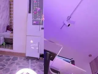 Camsoda Nude Webcam of lunaacurly