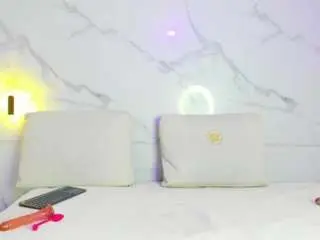 Camsoda Watch Live Sex Cams of indya-brown