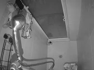 Camsoda Private Sex Chat of voyeurcam-baileybase-shower