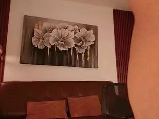 Camsoda Free Porn Cam of hillary-queen