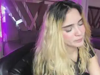 Camsoda Free Porn Cam of noa-cooper