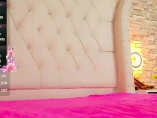Camsoda Adult Webcams of sarasmit
