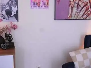 Camsoda Adult Webcam of loretalouria