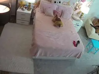 Camsoda Private Sex Chat of voyeurcam-casa-salsa-bedroom-6