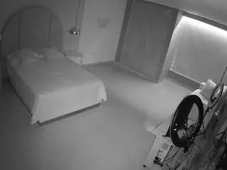 Camsoda Nude Webcam of voyeurcam-casa-salsa-bedroom-14