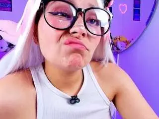 Camsoda Nude Webcam of marceliinee