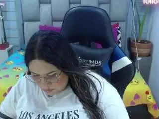 Camsoda Sex Cam of evelinzaens