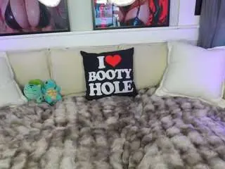 Camsoda Free Live Porn of emmagray01