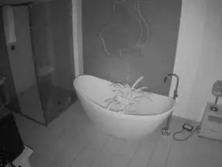 Camsoda Live Sex Cam of voyeurcam-casa-salsa-bathroom-5