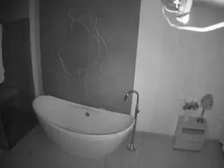 Camsoda Private Sex Chat of voyeurcam-casa-salsa-bathroom-5