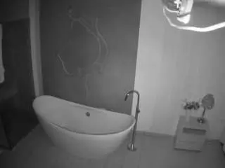 Camsoda Private Sex Chat of voyeurcam-casa-salsa-bathroom-5