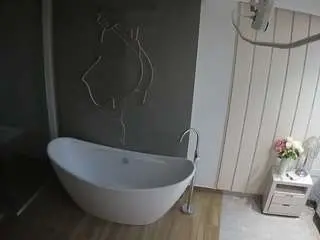 Camsoda Private Sex Chat of voyeurcam-casa-salsa-bathroom-5