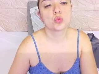 Camsoda Sex Cam of kinky-redhead18