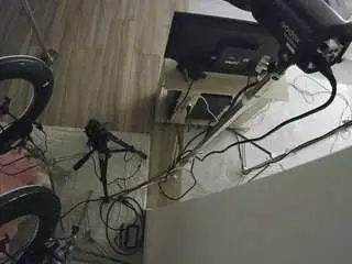 Camsoda Sex Cam of voyeurcam-casa-salsa-bathroom-3