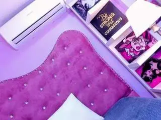Camsoda Nude Webcam of little-cloe
