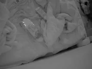 Camsoda Free Porn Cam of voyeurcam-julmodels-whitebed-4