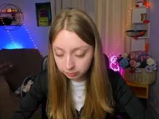 Camsoda Adult Webcams of elyra-lir