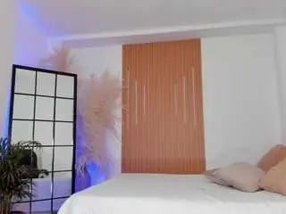 Camsoda Adult Webcams of sara-stormy