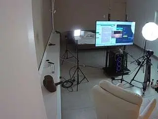 Camsoda Adult Webcam of voyeurcam-jb-room-1