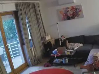Camsoda Nude Webcam of voyeurcam-julmodels-living-1
