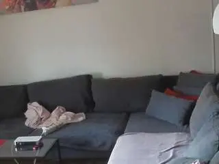 Camsoda Best Webcam of voyeurcam-julmodels-living-1