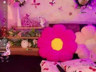 Camsoda Adult Video Chat of cute-velvet-moon