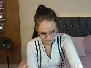 Camsoda Best Webcam of nana-snow