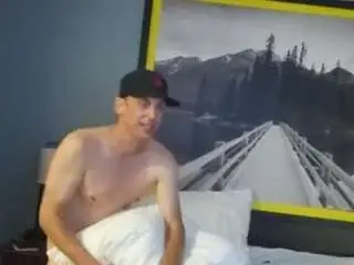 Camsoda Free Porn Cam of cumzzz2012