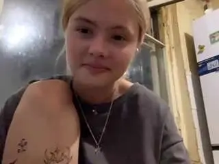 Camsoda Nude Webcam of zenamelodia