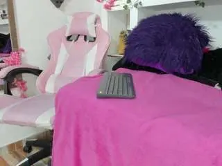Camsoda Free Porn Cam of luciatemptation